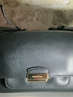 Michael Kors Sloan Editor Black Leather Medium